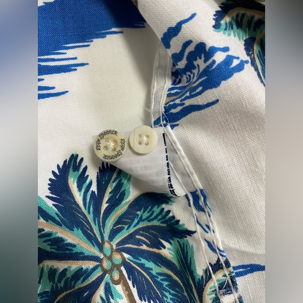 Reyn Spooner Hawaiian Shirt Summer
Commemorative 22 Natural Button Down Medium - Picture 11 of 12